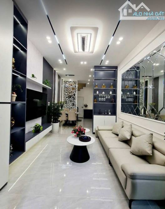 NHÀ ĐẸP 5 TẦNG, ĐƯỜNG Ô TÔ SẠCH SẼ, HOÀNG QUỐC VIỆT, CẦU GIẤY - 1