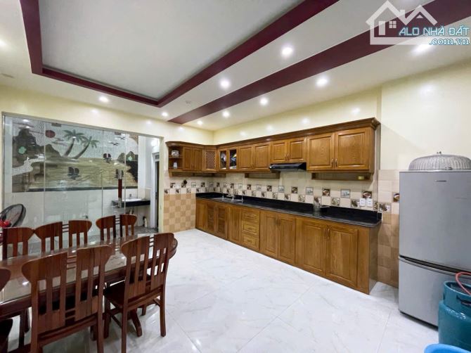 CHÍNH CHỦ CẦN BÁN NHÀ 4 TẦNG KHU VỰC VĂN CAO – VỊ TRÍ ĐẸP, Ô TÔ ĐỖ CỬA - 1
