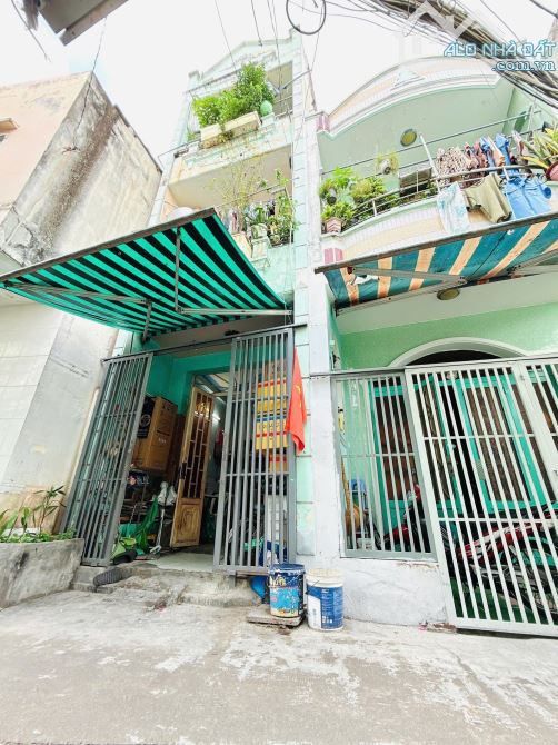 Q8)NHÀ BÁN BÌNH ĐÔNG -ĐÚC BTCT-SỔ NỞ HẬU-NHĨNH 3 TỶ - 1