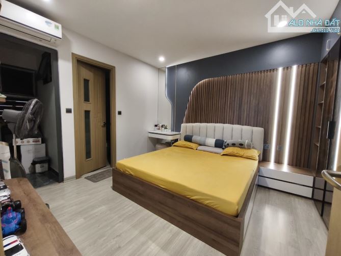Bán căn 3PN, Chung Cư One 18, Ngọc Lâm, Long Biên 106m2 giá 7,38 tỷ nội thất sang trọng - 1