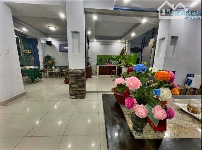 Bán nhà ( 9 x 11 ) Phùng Tá Chu liền kề khu Tên Lửa, 3 tầng hẻm 4m thông 6pn chỉ 8,9 tỷ. - 1