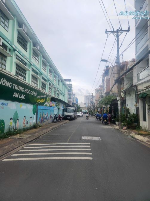 Bán nhà khu tên lửa Phùng Tá Chu, 3 tầng đúc 64m2 hẻm xe hơi thông 10pn có dòng tiền 5,4t. - 1