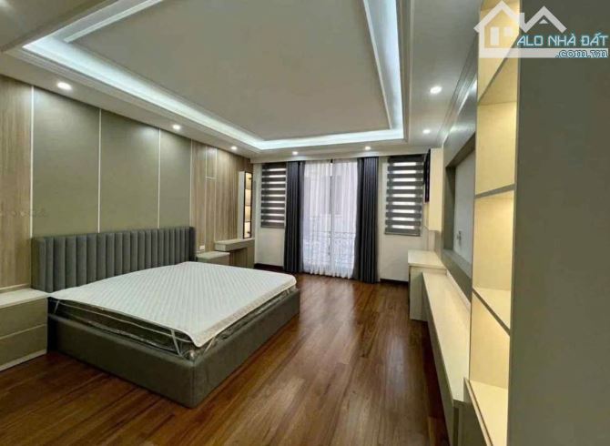 Phố 8/3, nhà mới, 37m2, trước nhà hơn 3m, vài nhà ô tô, chợ, nhỉnh 6 tỷ - 1