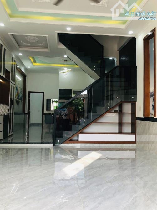 Cần bán nhà sổ riêng 2lầu 1trệt P Hoá An ( ngay chân cầu mới 100m2) - 1