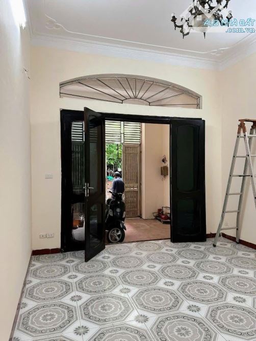 Bán nhà Nguyễn Khánh Toàn, Cầu Giấy 67m², 4 tầng, giá 14 tỷ - 1