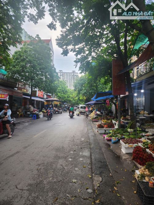 VĂN QUÁN BÁN ĐẤT TẶNG NHÀ MẶT CHỢ - KINH DOANH - NGÕ THÔNG TỨ TUNG TIỆN ÍCH ĐÔ THỊ. - 1