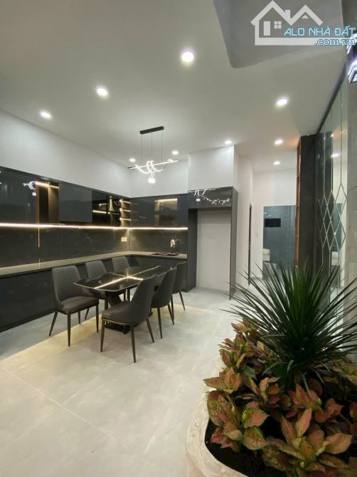 NHÀ MẶT TIỀN 110M2 THUẬN TIỆN KINH DOANH MỌI NGÀNH NGHỀ - 12