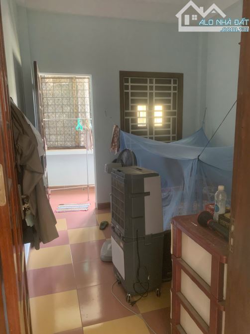 CHÍNH CHỦ CẦN BÁN GẤP CĂN NHÀ 3 TẦNG TÂM HUYẾT, 137M2,5PN,3WC, 57TR/M2 - 12