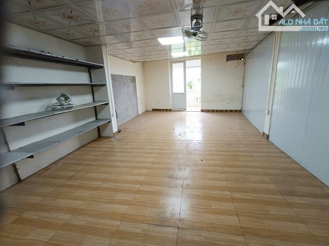 Cho thuê kho đường An Thượng, Hoài Đức, HN. DT 1800m, thông sàn có PCCC, xe công đỗ cửa. G - 15
