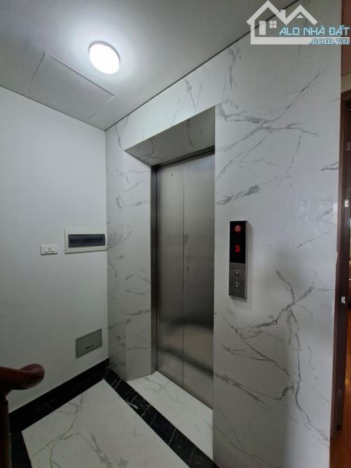 Bán nhà mặt phố Bắc cầu , ngọc thụy 100m2 xây 4 tầng , thang máy gara ôtô, kinh doanh đỉnh - 16