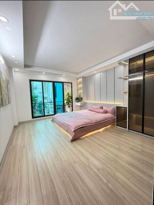 ❤️❤️ CHỈ HƠN 8 TỶ - 45M NHÀ ĐẸP THẠCH BÀN 4- 6T, MỚI LUNG LINH - THANG MÁY - GẦN PHỐ , Ô T - 2