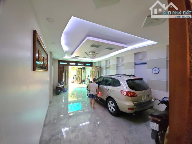 Bán Nhà Đẹp, Mặt Tiền Đường 105, 240m2, Ngang 10m, 4 Tầng, Chỉ 24 Tỷ, P.7, Quận 8 - 2