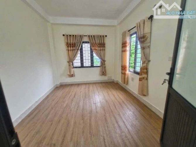 Bán gấp nhà Yên Nghĩa Lô góc thoáng mát, gần VĐ4, gần bến xe Yên Ng, 40m 3 tầng chỉ 6.8 tỷ - 2