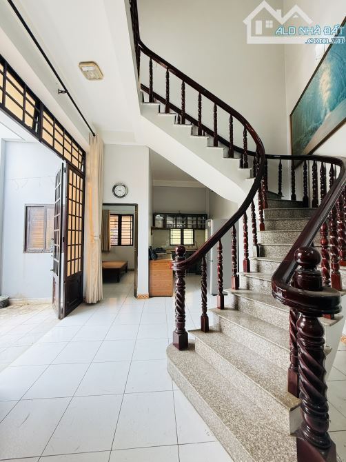 NHÀ 1 SẸC GÒ DẦU – HẺM XE TẢI 7M QUAY ĐẦU – NGANG KHỦNG 9M – NỞ HẬU – 4PN – GIÁ HƠN 5 TỶ - 2