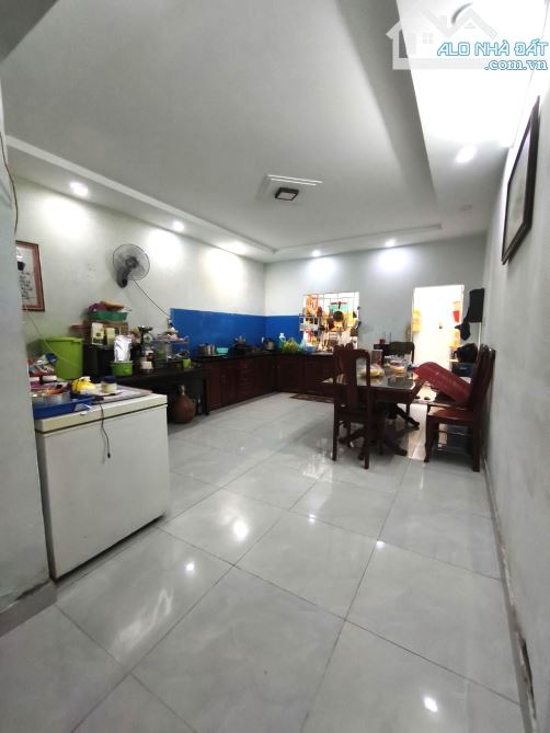 Nhà 3 tầng hẻm 5m thông đường TÂN CHÁNH HIỆP 36, Q12 - Dt 90m2 (4.5 x 20), giáp Gò Vấp. - 2
