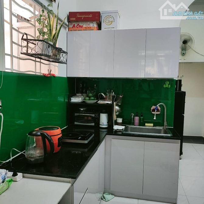 BÁN MẶT TIỀN PASTEUR QUẬN 3, 30M2 2 LẦU,  NHỈNH 8T - 2