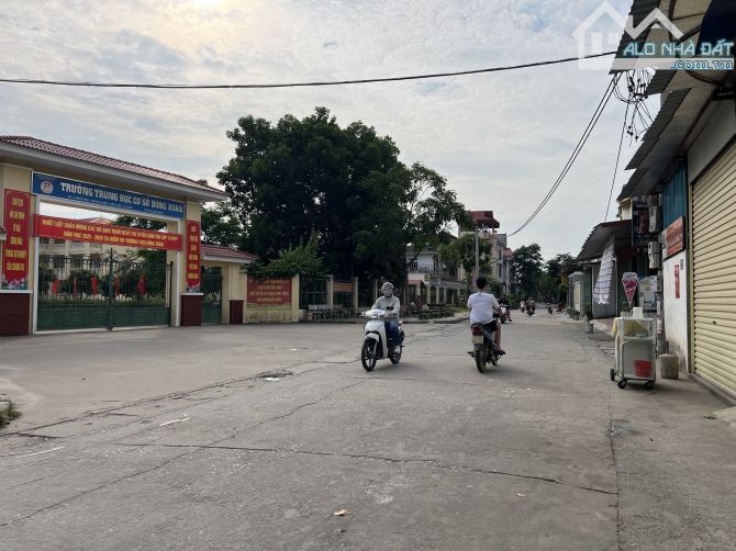 Dt:130 có hơn 3tỷ tí xíu .Đông Xuân -Sóc Són - 2