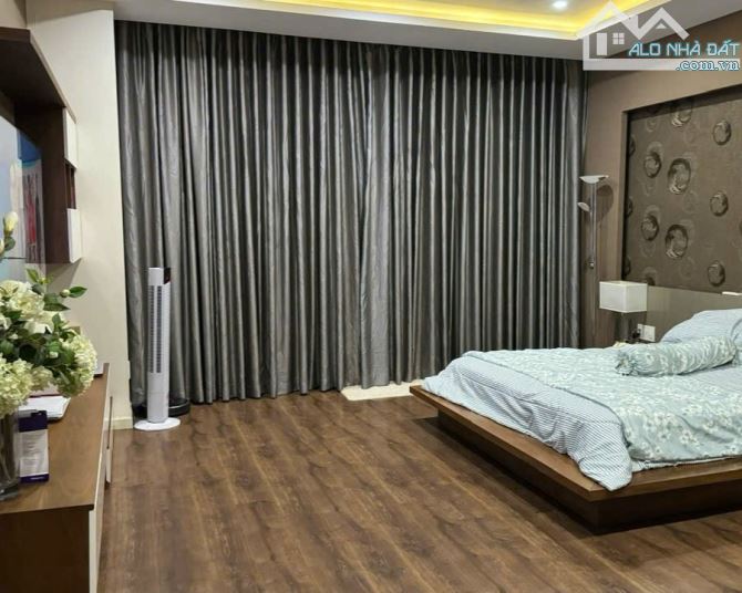 BIỆT THỰ SONG LẬP HIM LAM QUẬN 7 – 10X20M, 5 TẦNG, NTCC NGOẠI NHẬP - CHÀO NHANH 56 TỶ! - 2