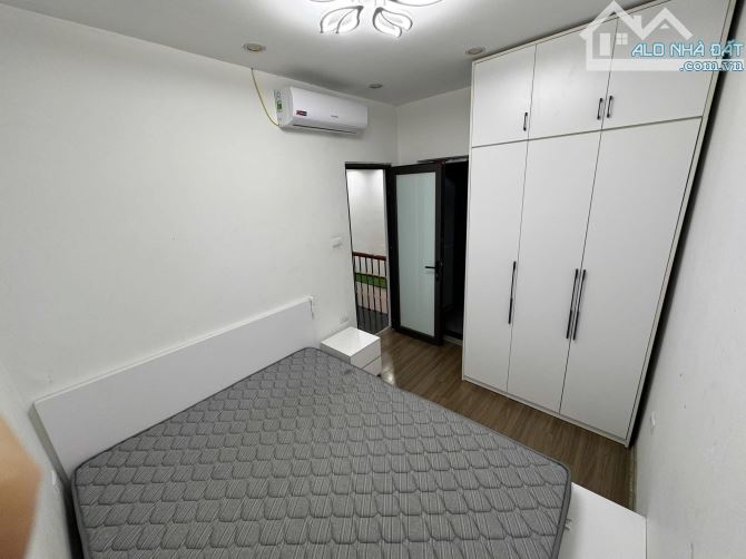 Cho thuê nhà nguyên căn phố Thanh Nhàn Hai Bà Trưng 25m2 - 2