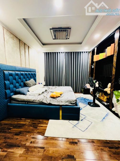 Bán nhà hẻm ôtô Nguyễn Trãi giáp Quận 1 đúc 3 tầng 4PN 58m2 tặng nội thất chỉ 10.2 tỷ - 2