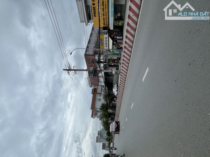 Bán Nhà Góc Mặt Tiền Đường Huỳnh Tấn Phát. Quận 7. Hướng Về Cần Giờ, Nhơn Trạch ( 20x30m ) - 2