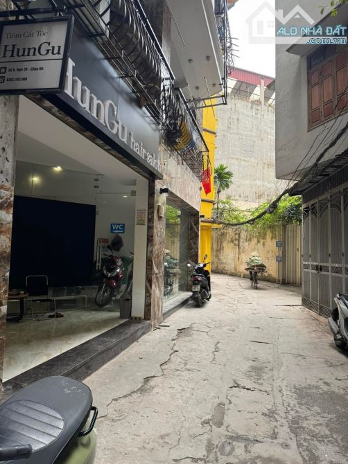 NHỈNH 10 TỶ, NHÀ CHÙA HÀ , CẦU GIẤY DT 55M, 3 TẦNG, MT 6.8M, Ô TÔ ĐỖ CẠNH NHÀ - 2