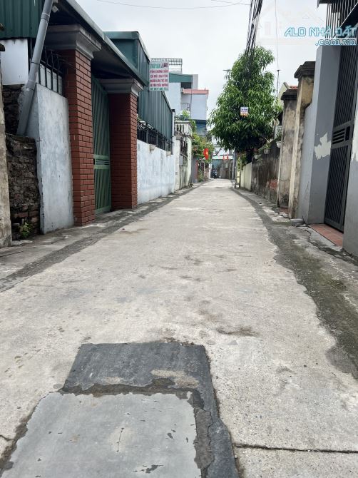 BÁN 94m2 THẠCH BÀN, MT 6m, ĐẤT VUÔNG VẮN, NỞ HẬU, ĐƯỜNG 3,5m Ô TÔ 7 CHỖ VÀO ĐẤT - 2