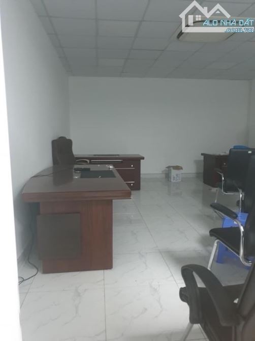 NHÀ XƯỞNG MT - GẦN QL 1A - P. AN PHÚ ĐÔNG Q 12, ĐƯỜNG XE CONTAINER – 1300 M2 CHỈ 46,5 TỶ - 2