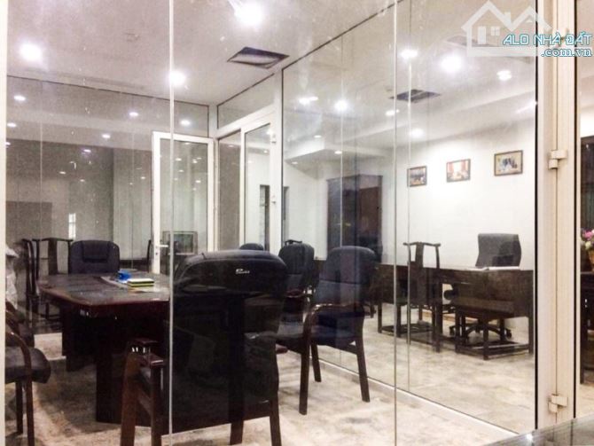 Bán nhà mặt phố Lê Trọng Tấn, Hà Đông 175m2 MT10m, lô góc kinh doanh giá 63 tỷ - 2