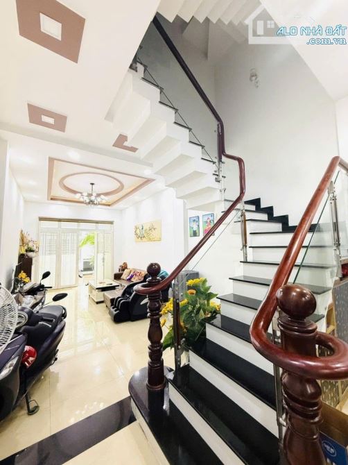KHU PHÂN LÔ VIP GIÁP TÂN PHÚ - SÁT MẶT TIỀN - 4 x 15 - 4 TẦNG - CHỈ HƠN 6 TỶ. - 2