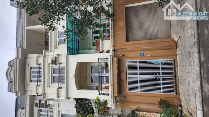 BÁN GẤP NHÀ TRŨNG VỠ - SÁT VIN TÂN HỘI: 50M × 4 TẦNG, 2 VỈA HÈ, GIÁ 9 TỶ. - 2