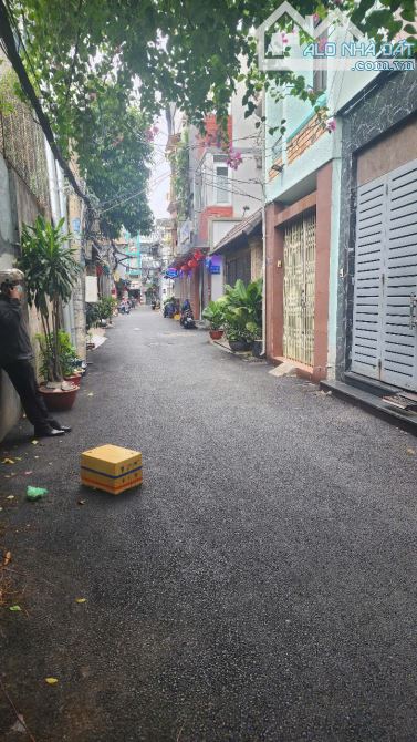 NHÀ BÁN NGUYỄN BẶC_GẦN CHỢ PHẠM VĂN HAI– 5 TẦNG, THU 280TR/NĂM –9 TỶ - 2