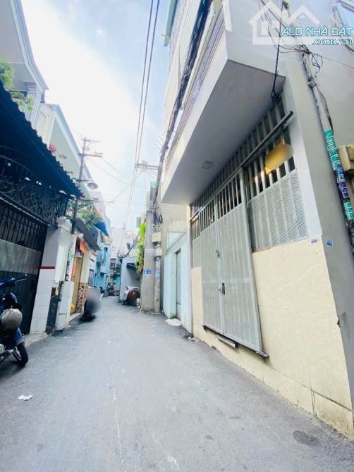BÁN NHÀ ÂU CƠ PHƯỜNG 10 QUẬN TÂN BÌNH - 3 TẦNG 3.5MX10M HẺM XE HƠI - 3TỶ2 - 2