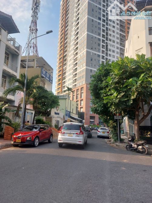 Bán đất mặt tiền kinh doanh đường Thân Văn Nhiếp Quận 2 gần Trường Học (120m2) 180 tr/m2 - 2
