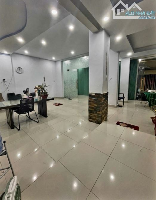 Bán nhà ( 9 x 11 ) Phùng Tá Chu liền kề khu Tên Lửa, 3 tầng hẻm 4m thông 6pn chỉ 8,9 tỷ. - 2