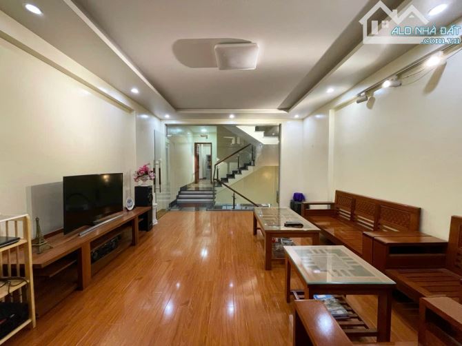 Bán nhà 4 tầng khu phân lô 193 Văn Cao - 2