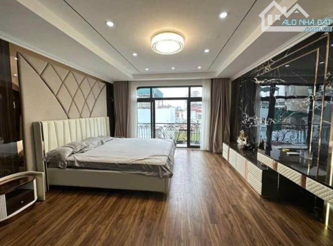 Phố 8/3, nhà mới, 37m2, trước nhà hơn 3m, vài nhà ô tô, chợ, nhỉnh 6 tỷ - 2