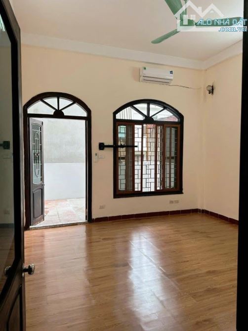 Bán nhà Nguyễn Khánh Toàn, Cầu Giấy 67m², 4 tầng, giá 14 tỷ - 2