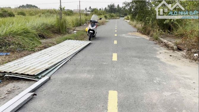 Cần bán GẤP 2 nền đất mt đường nhựa KDC EcoSun - 600tr