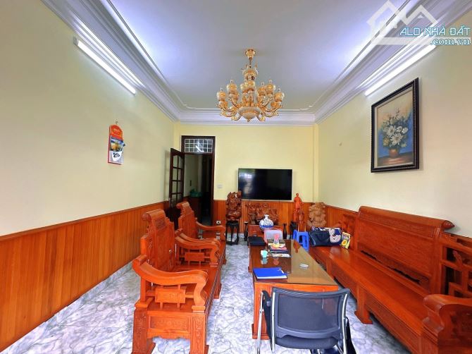 BÁN NHÀ MẶT PHỐ HOÀNG QUỐC VIỆT 92m2 - 6T - MT 4.5m - 66 TỶ - 2 MẶT TIỀN - KINH DOANH ĐỈNH - 2