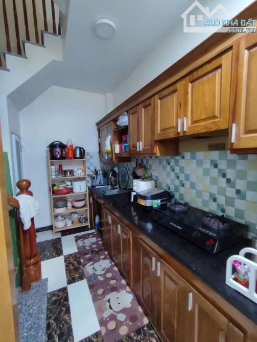 Nhà riêng 33m2 dân xây Ngọc Thụy, Long Biên- Ngõ riêng, ô tô đỗ gần,Vị trí đẹp-Chẵn 5 tỷ - 3