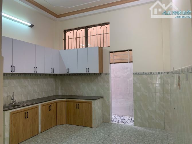 🔥 Nhà 2 tầng kiên cố đối diện công viên . Gần chung cư An Thịnh - Vĩnh Hải 🔥 - 3