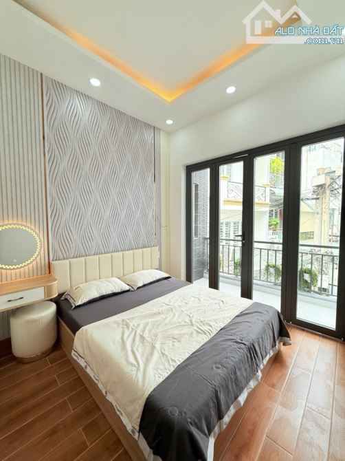 Bán nhà Nguyễn Đình Chiểu PN, full NT xịn sò, có 1PN dưới trệt, MT rộng mênh, nhỉnh 4 tỷ - 3