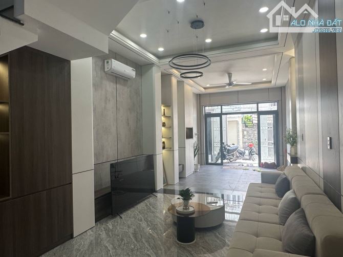 BÁN BIỆT THỰ MẶT TIỀN ĐƯỜNG SỐ - P TÂN QUY CẠNH LOTTE QUẬN 7-3TẦNG-NGANG 10-SHR- 29TỈ TL C - 3