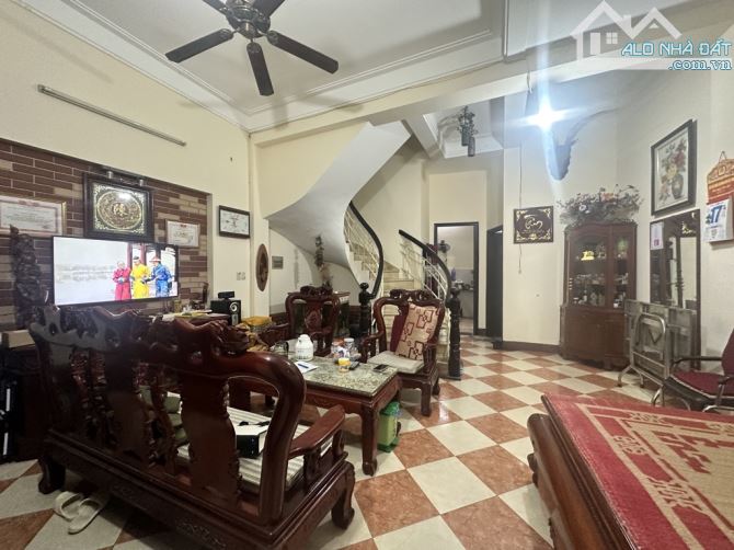 BÁN NHÀ NGỌC LÂM 21 tỷ 91m MẶT TIỀN 6m NGÕ Ô TÔ ĐỖ CỬA,KINH DOANH,LONG BIÊN - 3
