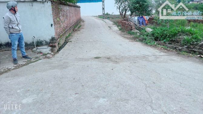 LÔ ĐẤT DT 49.5 M FUN THỔ CƯ ĐẪ QUY HOẠCH LÊ ĐẤT Ở ĐÔ THỊ GIÁ  HƠN TỶ , ĐƯỜNG TRƯỚC ĐẤT - 3