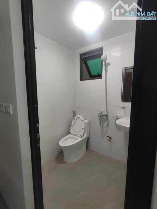 Cho Thuê CCMN Mậu Lương Hà Đông 25m2 Studio Cửa Sổ Ban Công Thang Máy 13P Gần Chợ Ô Tô Gần - 3