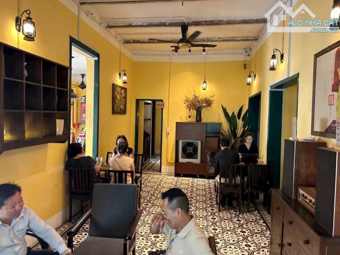 VIP-CHO THUÊ BIỆT THỰ MẶT TIỀN NGUYỄN VĂN THỦ,GÓC CÂY ĐIỆP,QUẬN 1,NGANG 20M,GIÁ 85 TRIỆU - 3