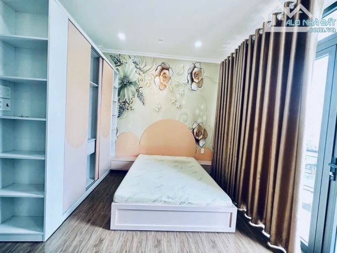 Nhà 6 tầng TẶNG FULL NỘI THẤT đường SỐ 6 , phường 15 Q. Gò Vấp ,dt 61m2 (5mx12m) đường 10m - 3