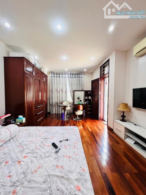 BÁN NHÀ PHÂN LÔ LIỄU GIAI- ĐƯỜNG 7M- Ô TÔ- 60M2, MẶT TIỀN 5.3M, 5 TẦNG- GIÁ 22.5 TỶ - 3